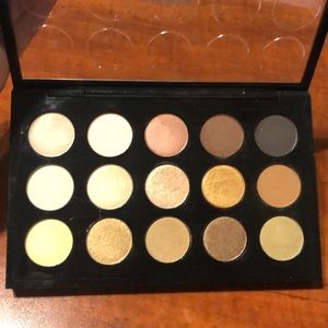 MAC warm neutral x 15